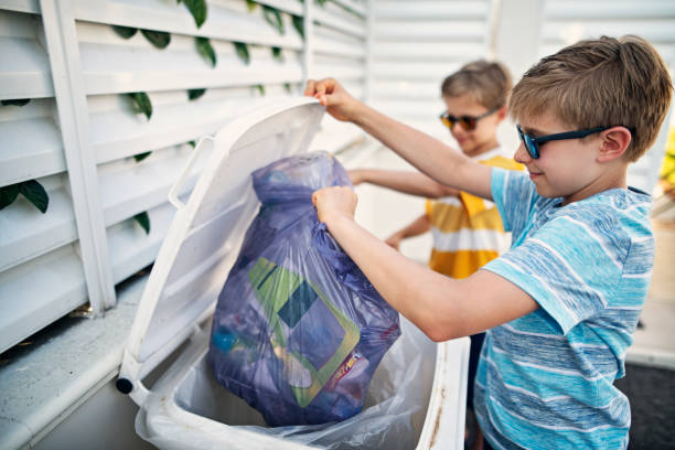 Best Construction Debris Removal  in Hicksville, OH